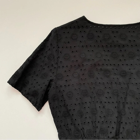 Ann Taylor Factory Size 2 Black Lightweight Flowy Cutout Top Peplum Blouse - Picture 9 of 11